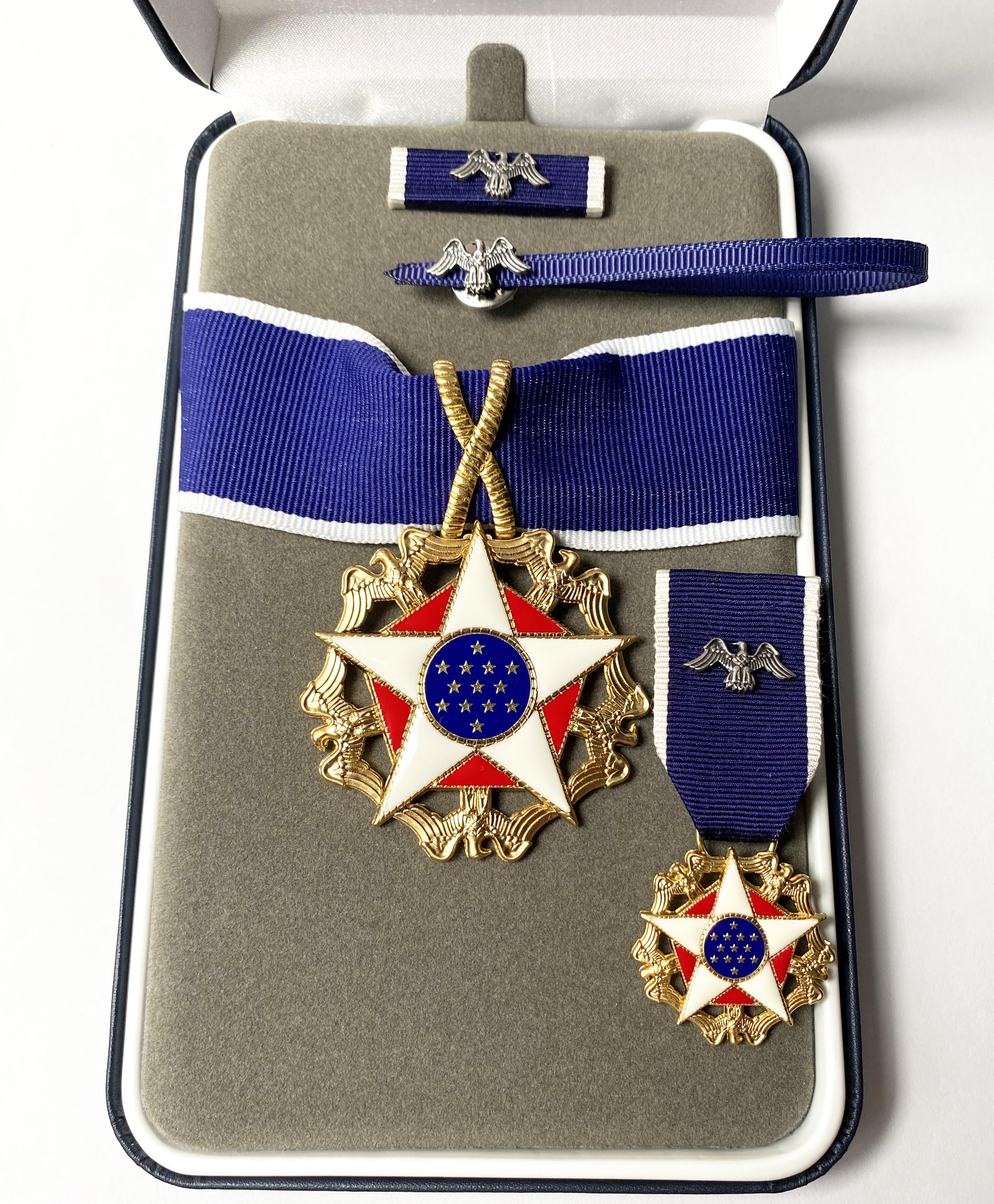 US-Präsidentielle Freiheitsmedaille (Presidential Medal of Freedom) – Sammleranfertigung in Vollgröße (seit 1963) – USA-Auszeichnung – Etui-Set
