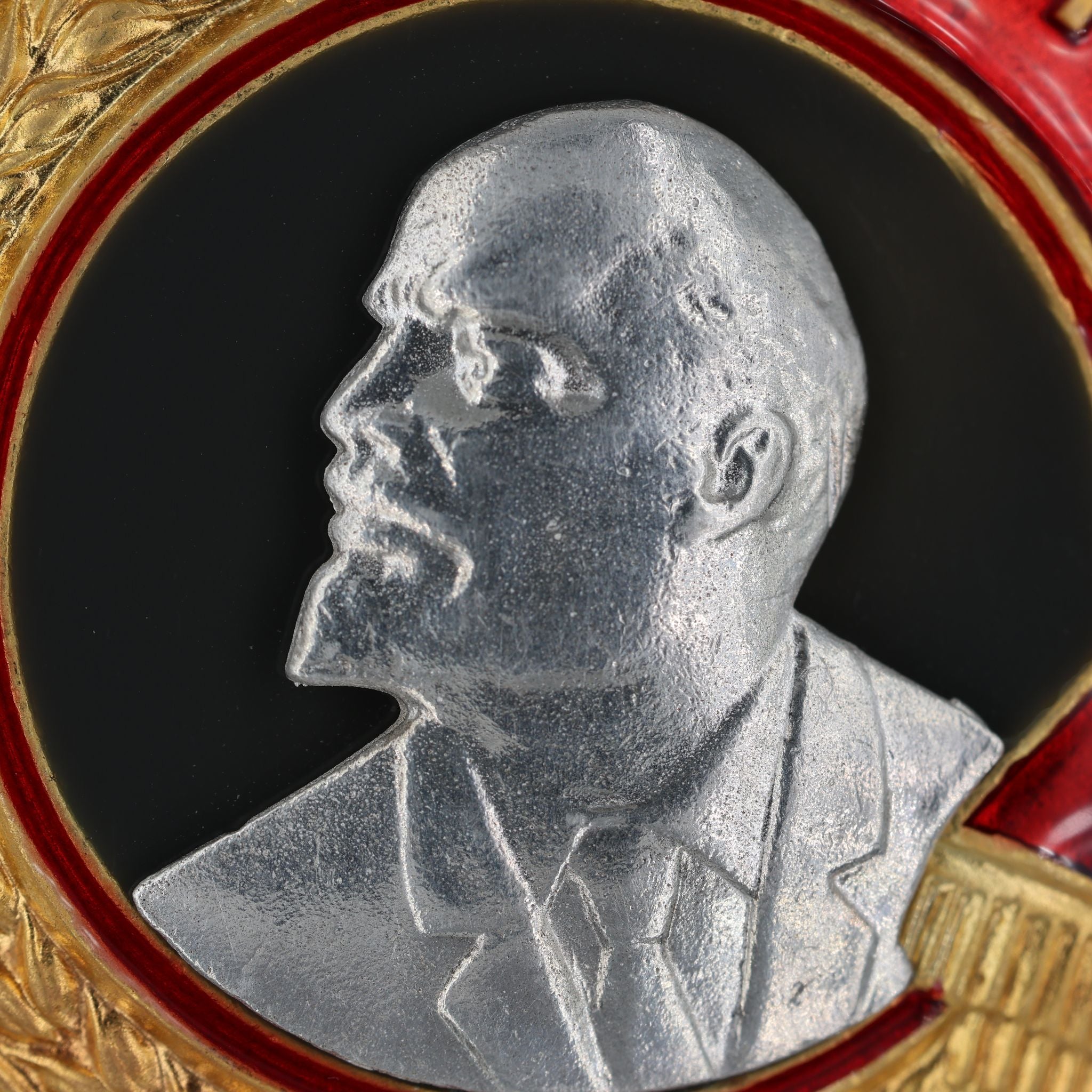 Leninorden Typ 3 (1936–1943) – Lenin-Porträt aus 925 Sterling Silber – vergoldete Basis – Emaille – Replik (Sammleranfertigung)