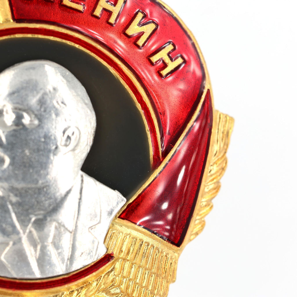 Leninorden Typ 3 (1936–1943) – Lenin-Porträt aus 925 Sterling Silber – vergoldete Basis – Emaille – Replik (Sammleranfertigung)