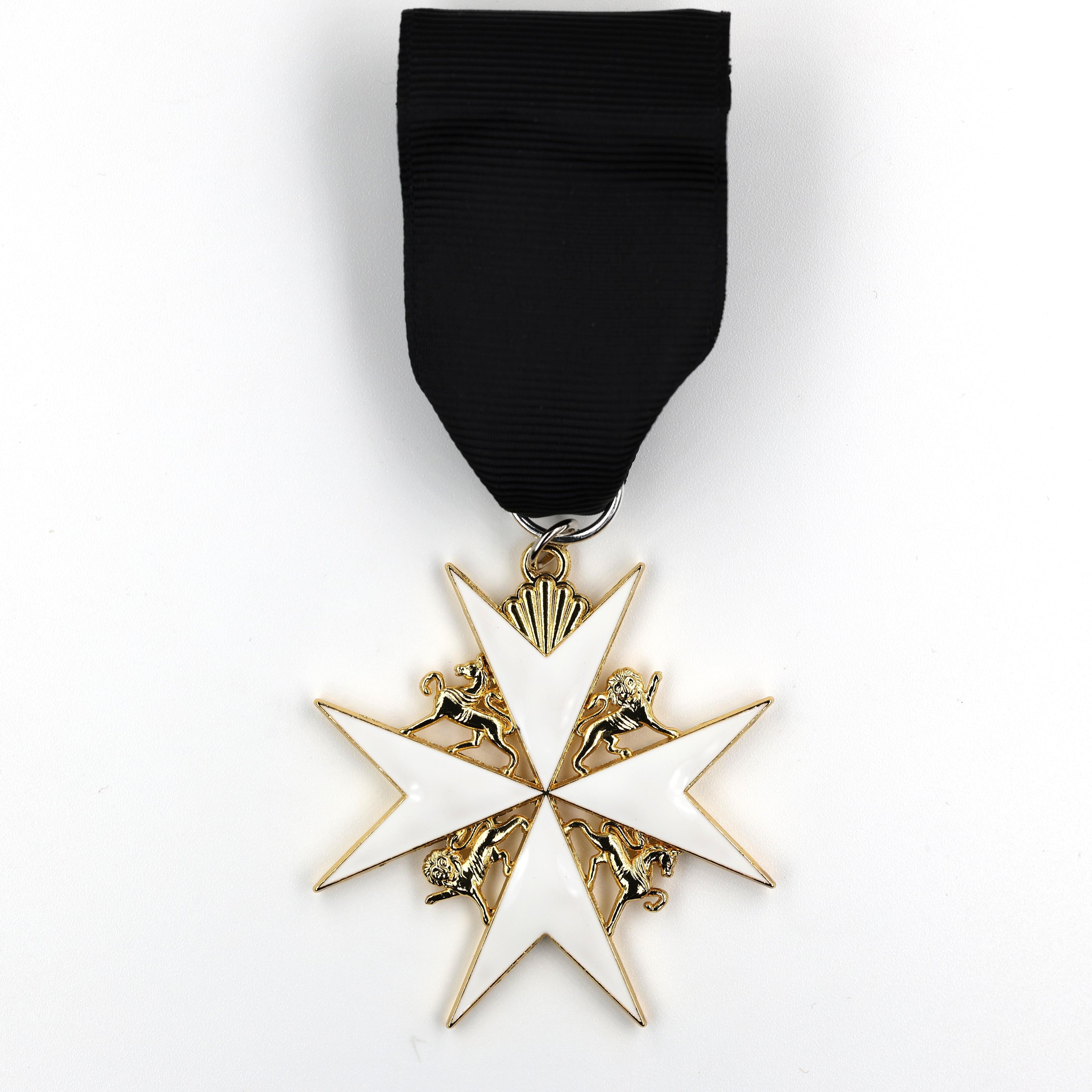 Johanniterorden Abzeichen / Order of St John Officer Class Badge – Malteserkreuz (Maltese Cross) & schwarzes Band – Replik (Sammleranfertigung)