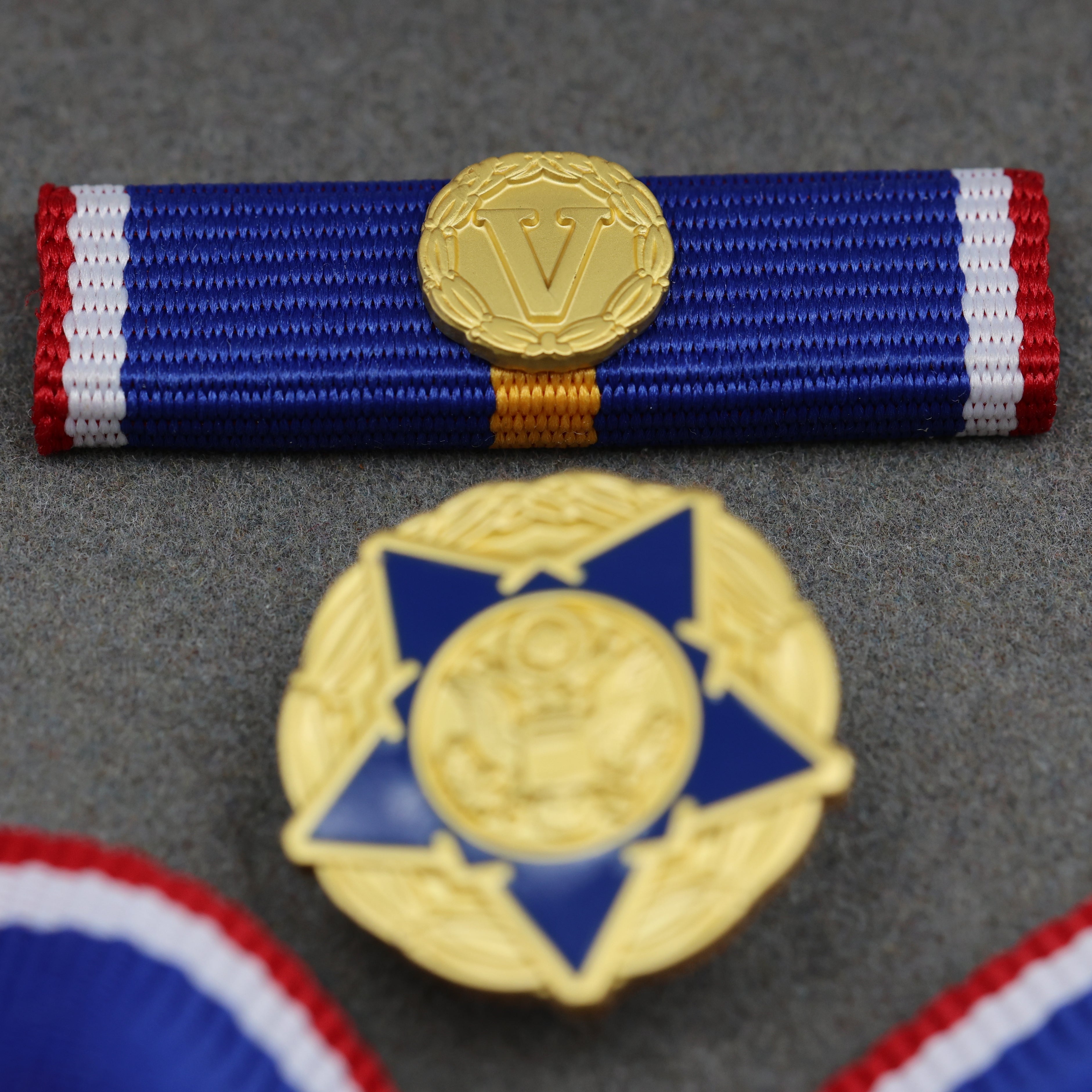 Public Safety Medal of Valor (USA) – „Tapferkeitsmedaille für Einsatzkräfte“ – Komplettset mit Etui – Sammleranfertigung (Replik)