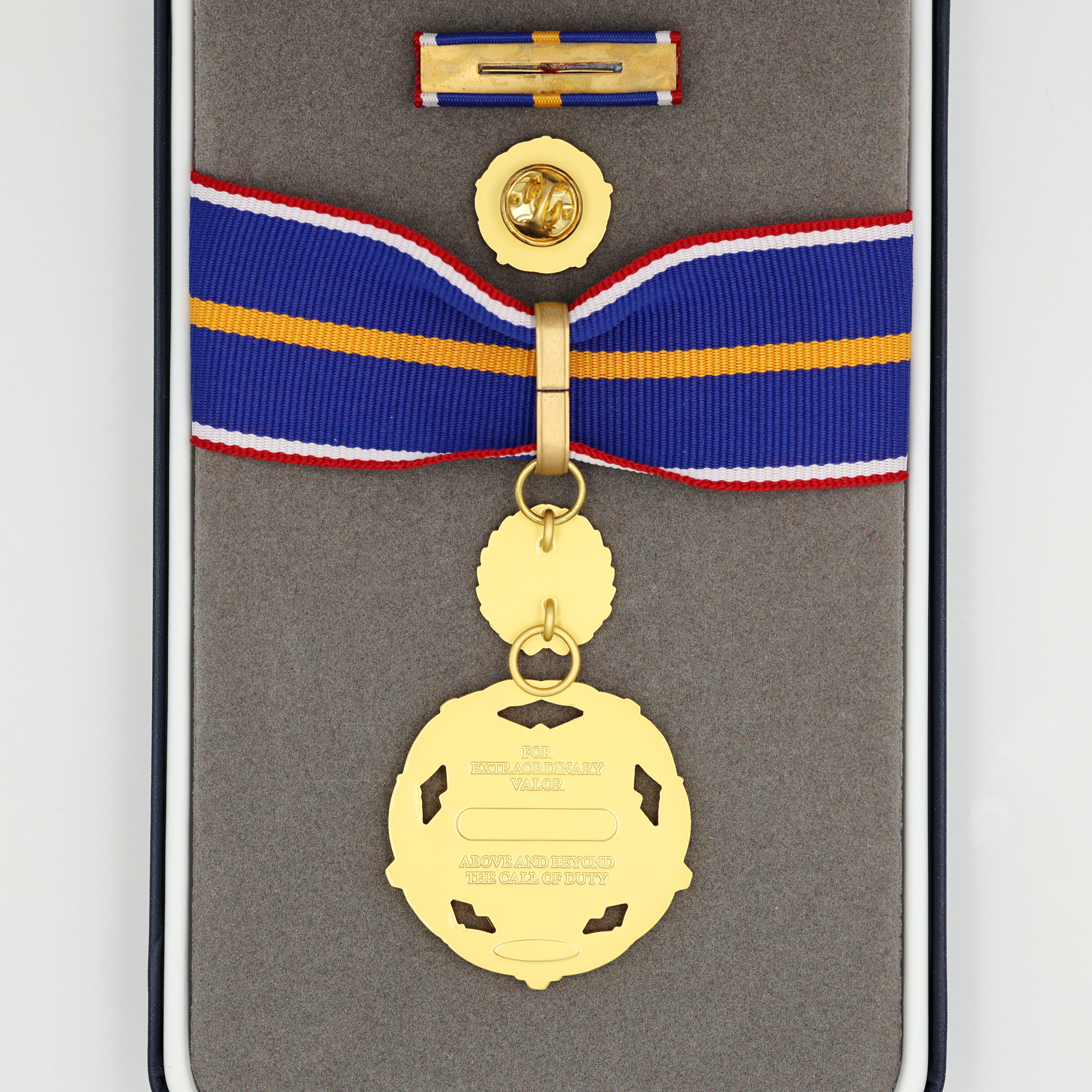Public Safety Medal of Valor (USA) – „Tapferkeitsmedaille für Einsatzkräfte“ – Komplettset mit Etui – Sammleranfertigung (Replik)