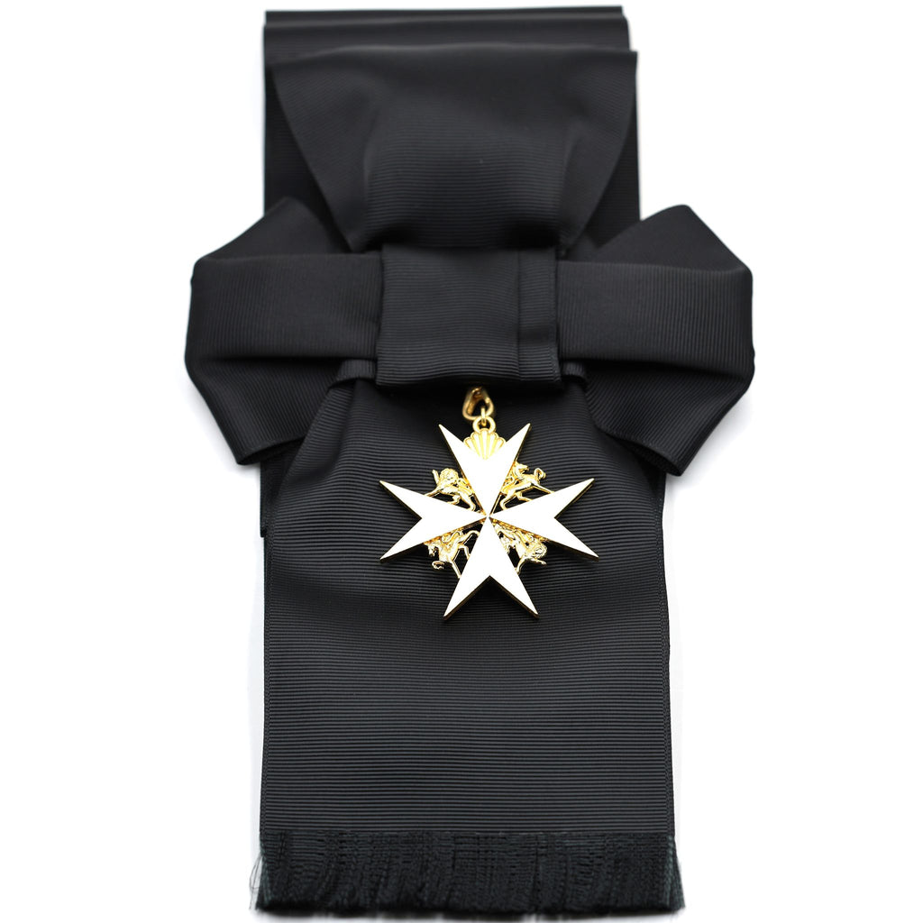 Britischer Johanniterorden – Schärpen- und Abzeichensatz mit schwarzer Schärpe und weißem Malteserkreuz / UK Order of St John Badge & Sash Set Black Sash White Maltese Cross Replica – Sammleranfertigung