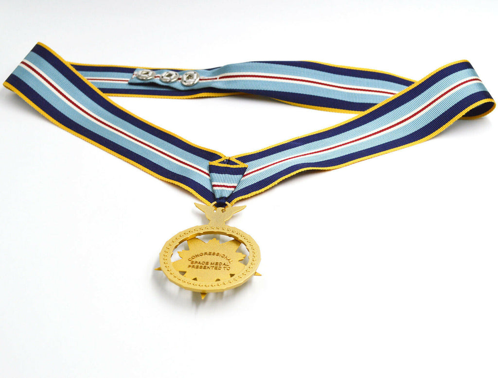Congressional Space Medal of Honor (US Space MOH) – „Kongress-Weltraum-Ehrenmedaille“ – Halsband-Version (Neck Ribbon) – mit Etui – Sammleranfertigung (Replik / Nachfertigung / Museum Replica)