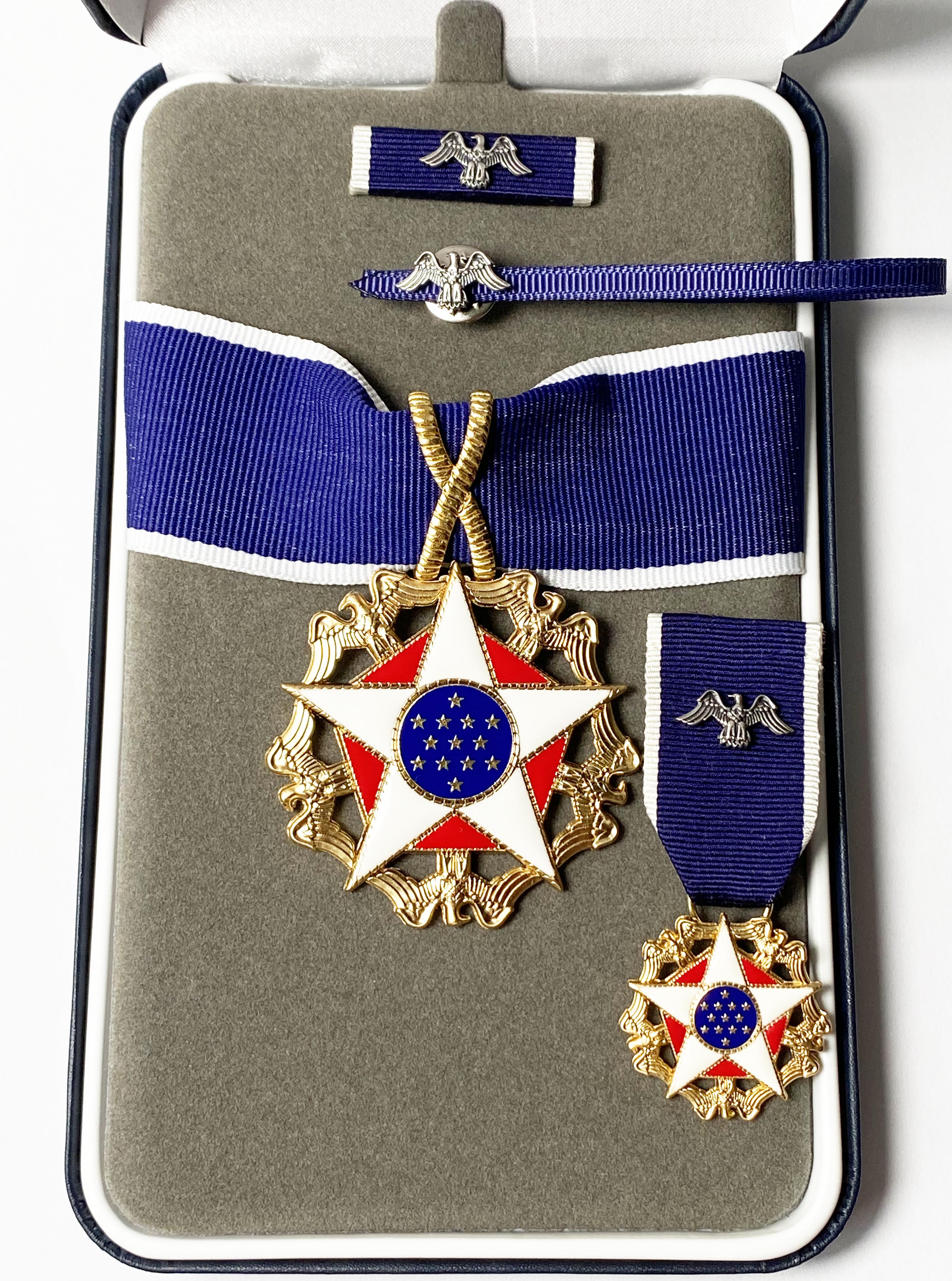 US-Präsidentielle Freiheitsmedaille (Presidential Medal of Freedom) – Sammleranfertigung in Vollgröße (seit 1963) – USA-Auszeichnung – Etui-Set