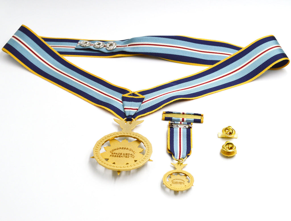 Congressional Space Medal of Honor (US Space MOH) – „Kongress-Weltraum-Ehrenmedaille“ – Halsband-Version (Neck Ribbon) – mit Etui – Sammleranfertigung (Replik / Nachfertigung / Museum Replica)
