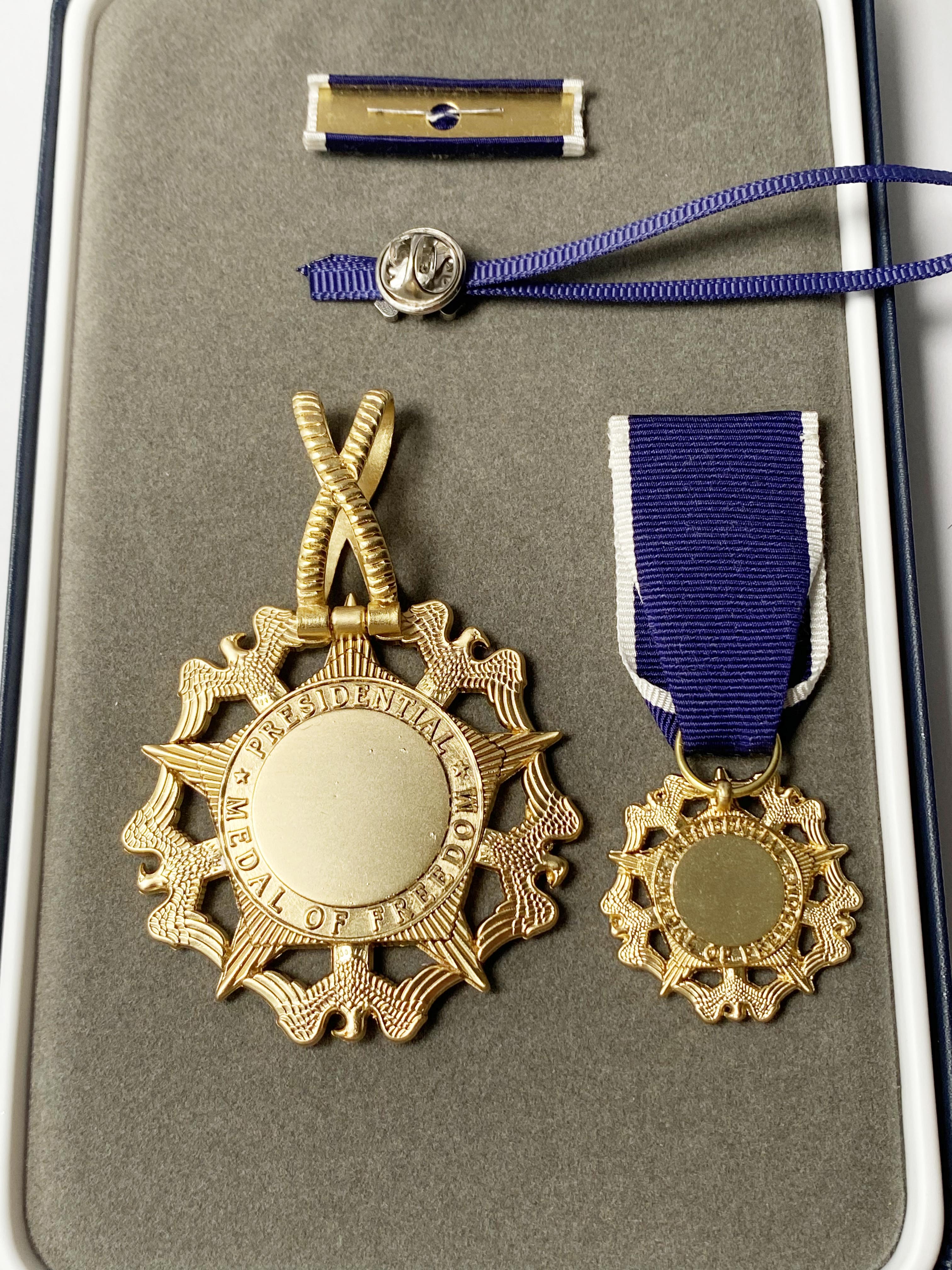 US-Präsidentielle Freiheitsmedaille (Presidential Medal of Freedom) – Sammleranfertigung in Vollgröße (seit 1963) – USA-Auszeichnung – Etui-Set