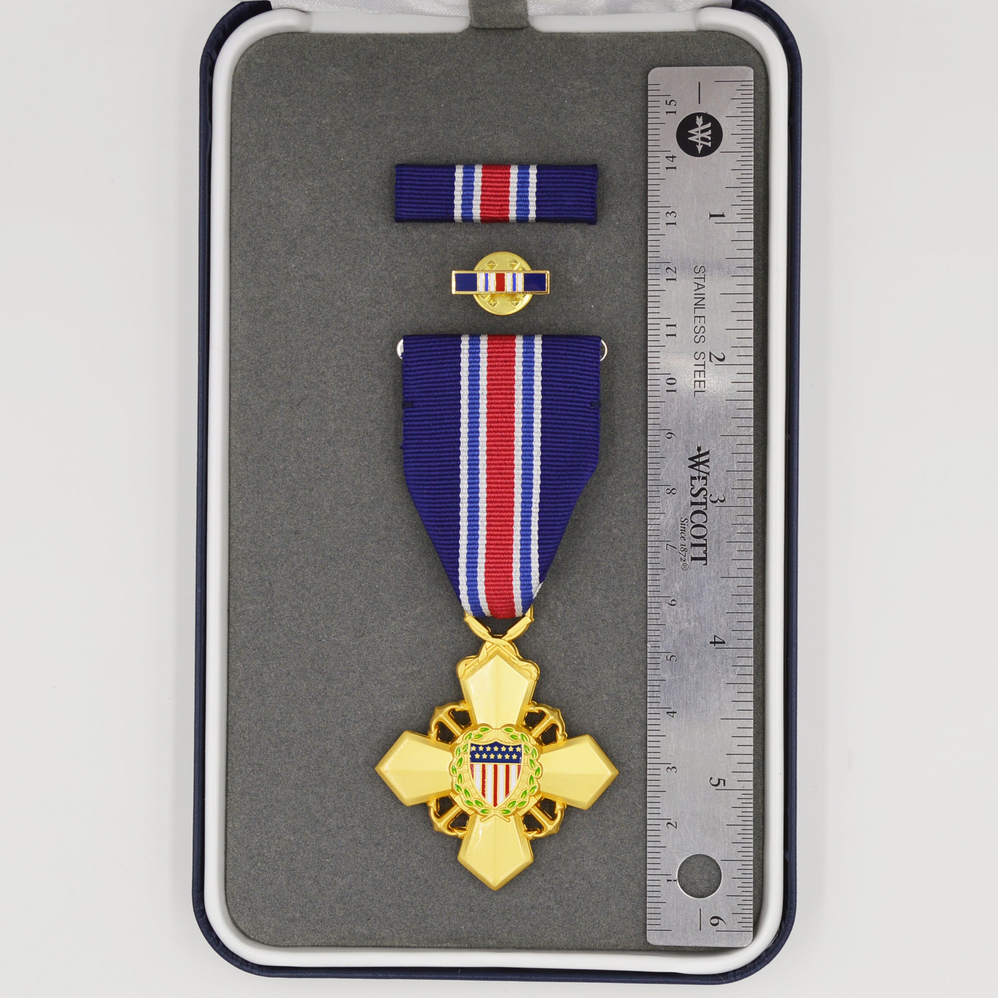 U.S. Coast Guard Cross (Kreuz der US-Küstenwache) – Replik-Set in 1:1 Optik – Orden/Medaille mit Bandschnalle, Anstecker & Etui